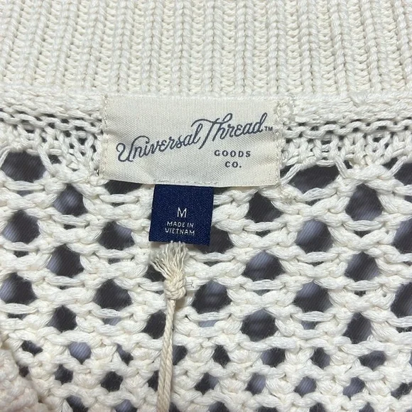 Universal threads Knit sweater NWT size medium - Picture 3 of 5